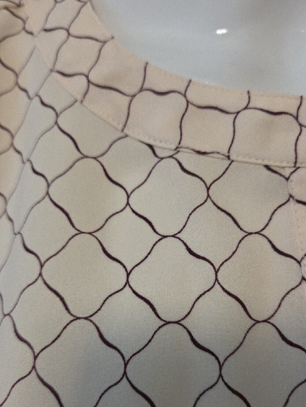 Ann Taylor XL Cream Burgundy Geometric Print Balloon Sleeve Blouse - Picture 4 of 8